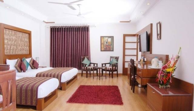 Hotel Mukut Regency, Ghaziabad 5